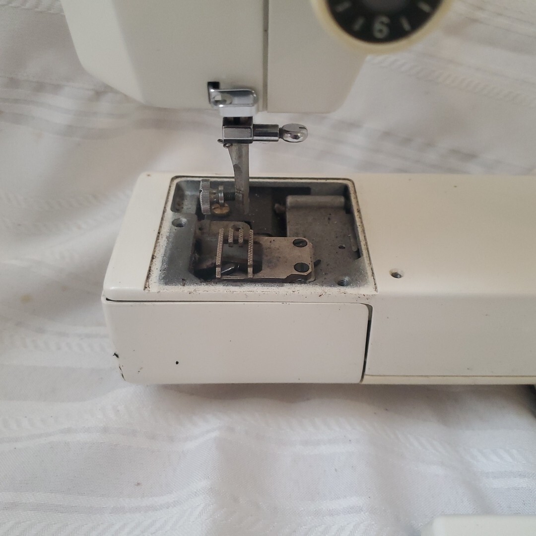 Vintage Sears Kenmore Model 385.1249280 Sewing Machine SN