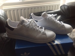 stan smith core white dark blue