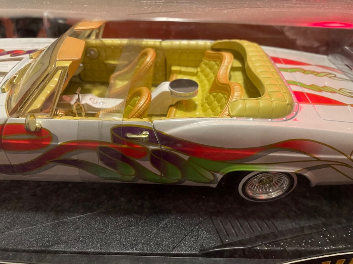 Lowrider 1965 Impala 1:18 Scale Die Cast Hot Wheels Lowrider 1965 Impala 1:18 Scale Die Cast Hot Wheels