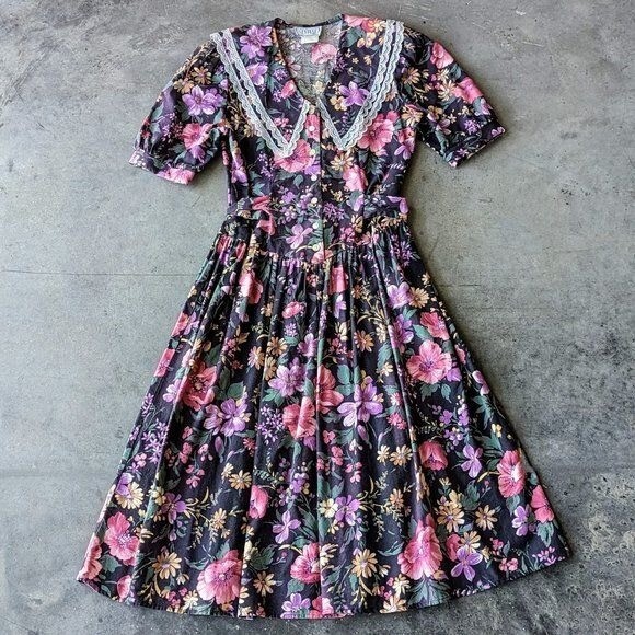 Vintage D.B.Y. Ltd Dark Pink Floral Collar Button Front Midi Vintage D.B.Y. Ltd Dark Pink Floral Collar Button Front Midi