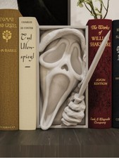 scream ghostface Book Nook 3d Printed white literature quality free fast ship