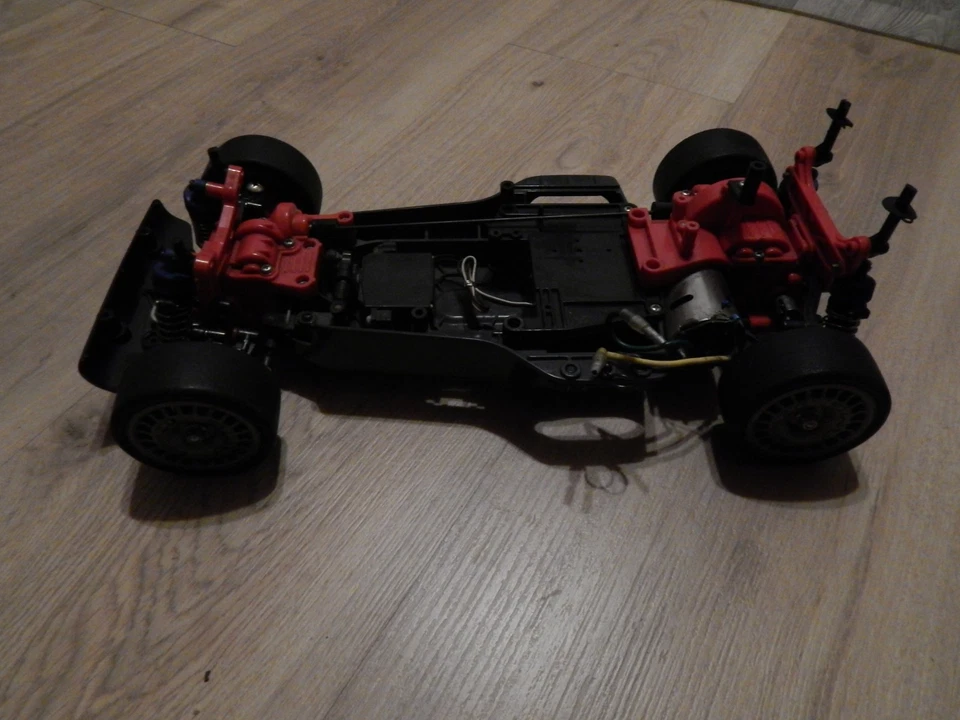 Tamiya #58108 Mercedes Benz 190E Königs Pilsener TA-01 Chassis, Vintage 1992 - Bild 3 von 4