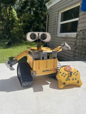 Disney Pixar Wall-E Thinkway U-Command Remote Control RC Toy 10  w/ Remote WORKS
