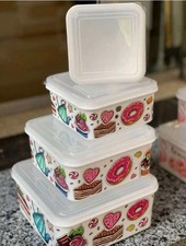 Plastic containers with lids in various designs, set of 4 pieces      