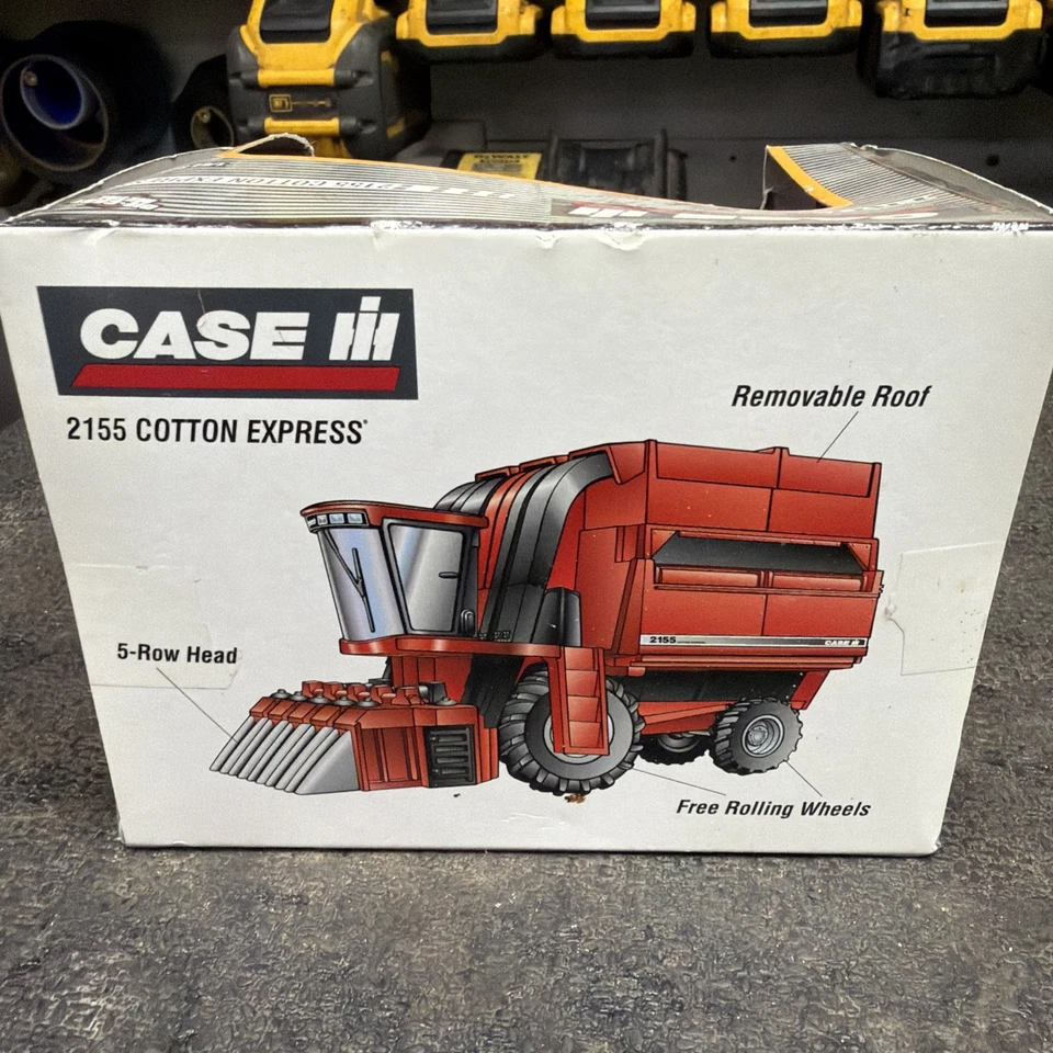 Ertl Case IH 2155 Cotton Express 1/64 Scale Model Die-Cast Metal - Image 4 of 4