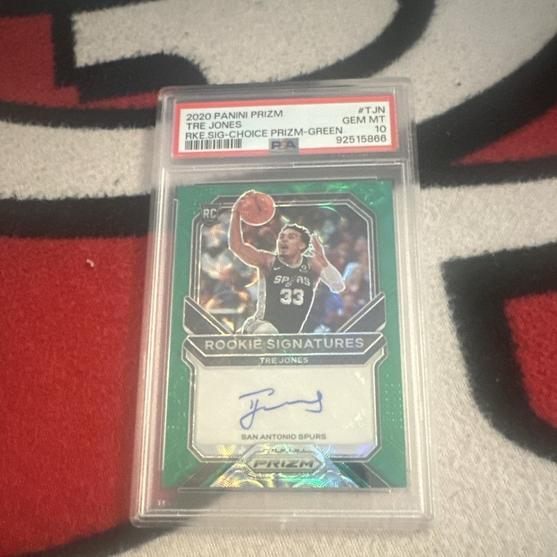 Panini 2020-21 Prizm Tre Jones Rookie Signatures RS-TJN Green /8 Auto PSA 10