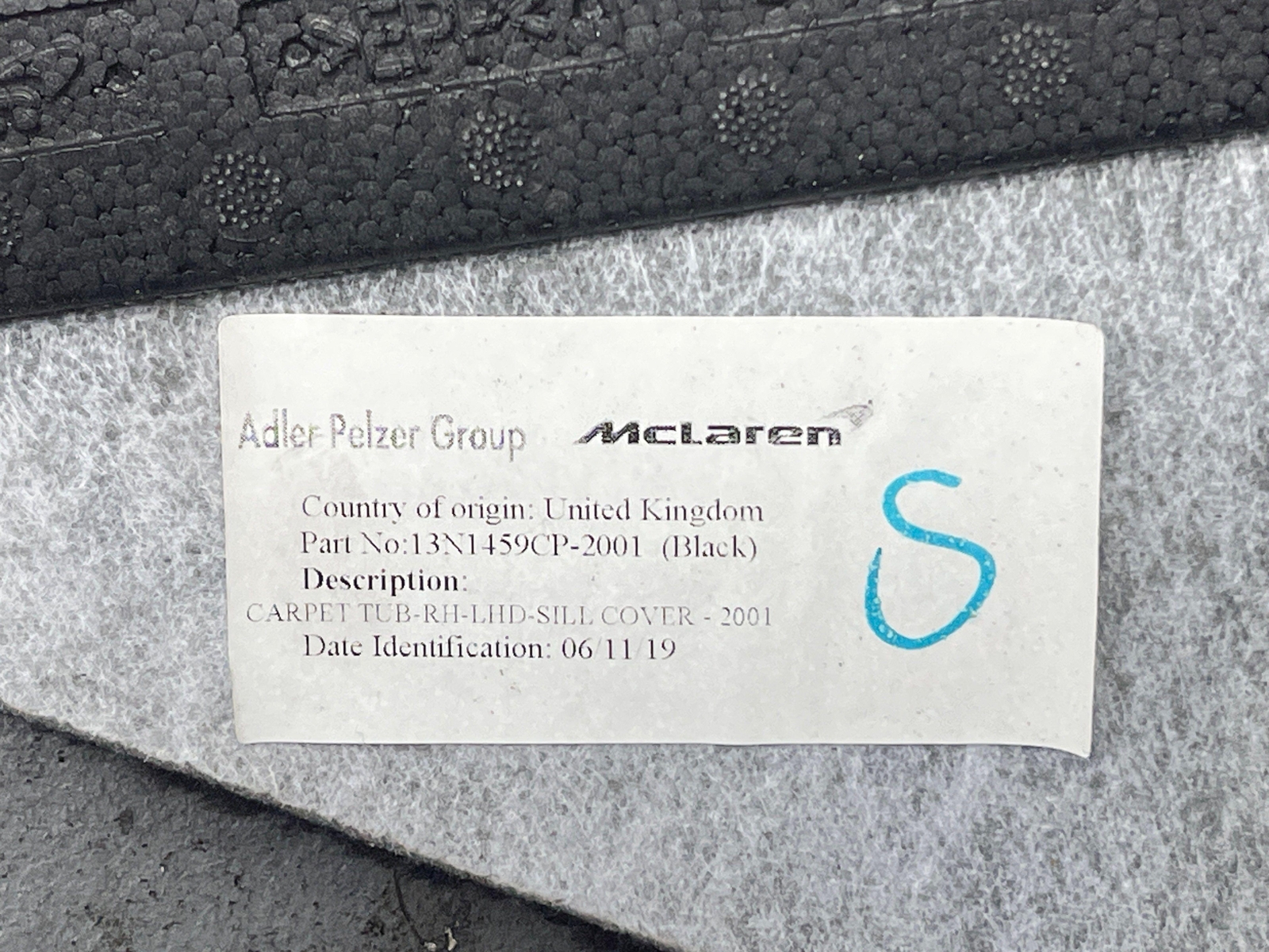 2020-2023 MCLAREN GT FRONT RIGHT BLACK CARPET FLOOR OEM 2021 2022