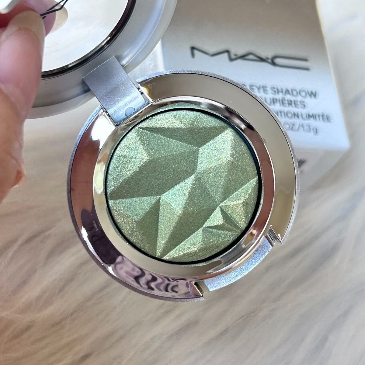 New MAC Sparkler Eye Shadow~Jingle Tingle~Full Size