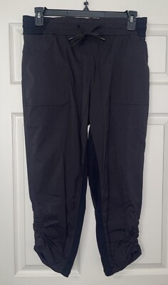 Lululemon Beyond the Studio Crop size 10 Black    25  Women s