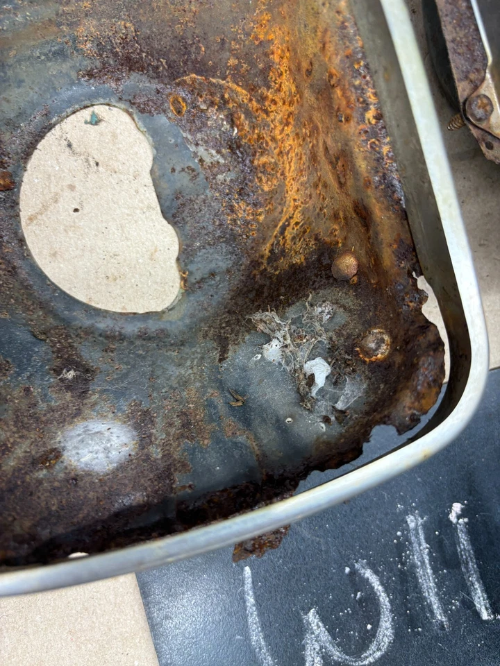 1981 年 1987 年道奇 RAM W150 D150 W250 W350 粗灯头灯支架 — 第 3/4 张图片