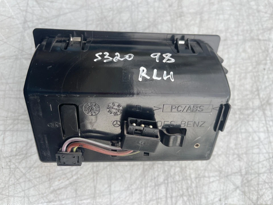 Mercedes-Benz S320 W140 1998 panel de puerta trasera cenicero con encendedor lado derecho OEM Foto 4 de 4