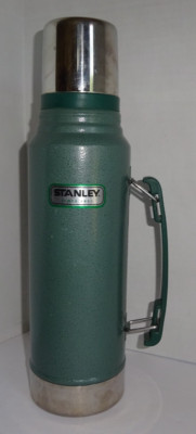 ALADDIN STANLEY  1.1 QUART THERMOS BOTTLE, STAINLESS STEEL LINING, NICE