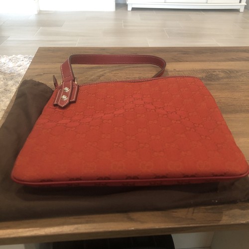 Borsa a tracolla Gucci in tela rossa - Foto 9 di 11