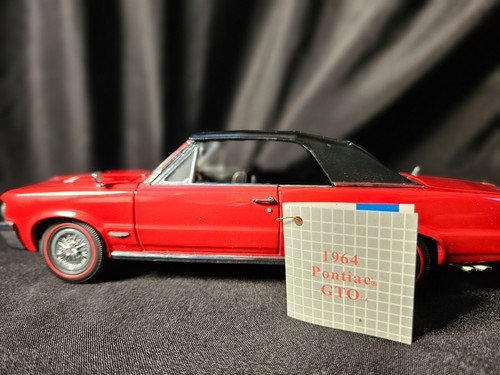 Franklin Mint 1964 Pontiac GTO Red Convertible 1:24 Scale Inv. #3109 IOB - Picture 6 of 10
