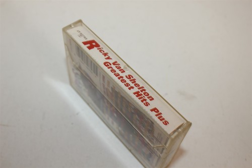 Ricky Van Shelton Greatest Hits Plus Cassette Tape 1992 Columbia CT52753 - Picture 2 of 6