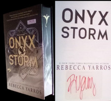 Onyx Storm *SIGNED BOOKPLATE* Target Exclusiv...