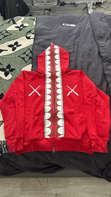 A BATHING APE BAPE x KAWS Original Fake Chomper Hoodie Red Size Medium