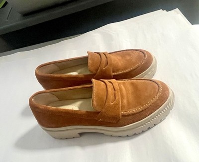 Patina Lug Sole Loafers Women s Size 9 Suede Camel Quiet Luxury 