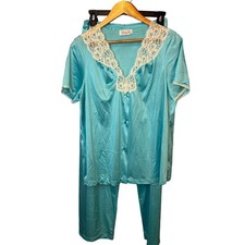 Vintage Vanity Fair Aqua Blue Pajamas 2 piece set Womens small Lace VNeck Button