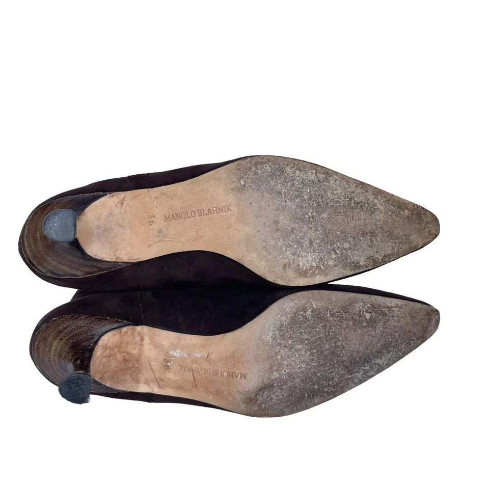 Manolo Blahnik Chelsea Punta Gamuza Gatito Tacón Bota Talla 36 EE. UU. 6 Ret $945 Foto 4 de 4