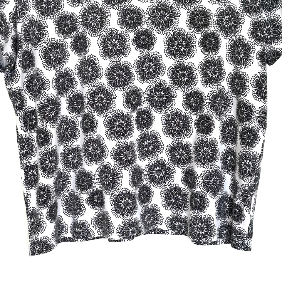 Camisa feminina branca veado XXL geométrica algodão manga curta gola redonda - Imagem 4 de 4