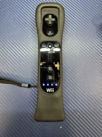 Boxed Nintendo Wii Sports Resort and Wii Remote Plus Console - Black With Games 