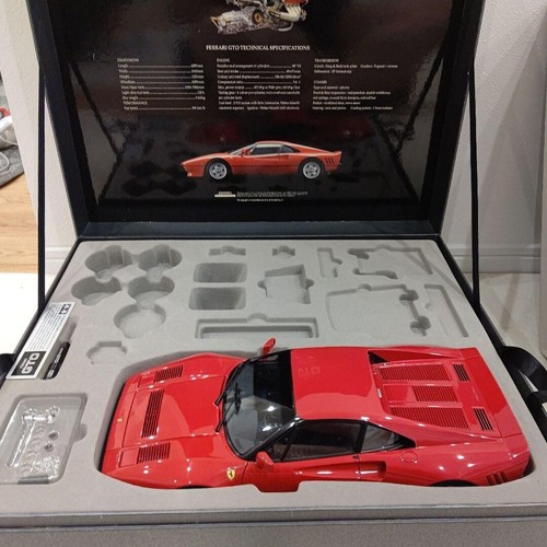 Tamiya 1 12 Ferrari 288GTO Rosso n.11 Collectors Club modellino costruito con scatola usato - Foto 8 di 8