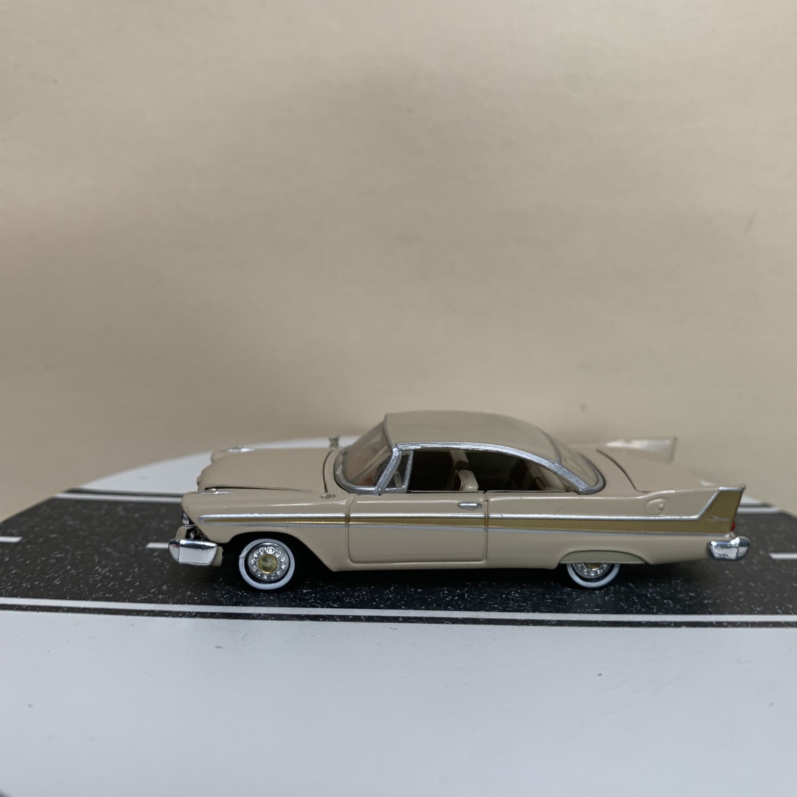 ERTL American Muscle 1958 Plymouth Fury 2-Door Hardtop Light Brown/Tan 1:64 NM