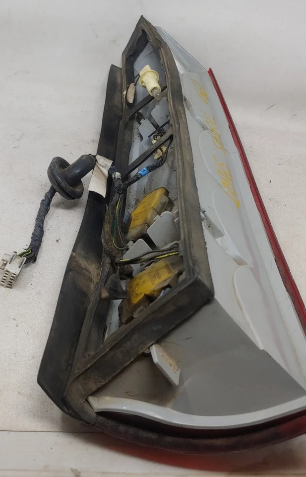 Luz trasera derecha pasajero Pontiac Trans Sport 1990-96 OEM Foto 3 de 4