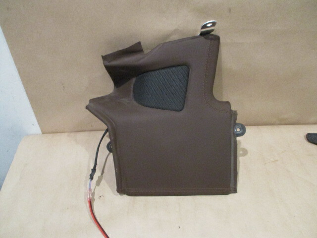 Ferrari 458 Italia- RH Rear Screen Trim With Speaker (Dark Brown) - P/N 83099100