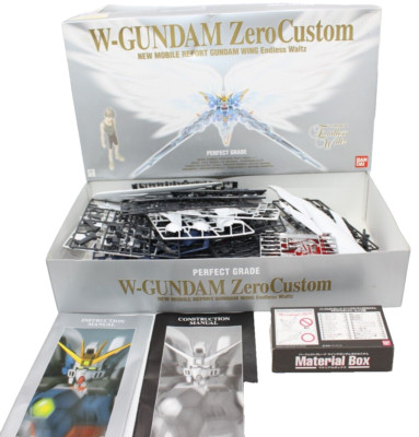 BANDAI W-Gundam Zero Endless Waltz Custom PG XXXG-00W0 1/60 Model LOOK READ