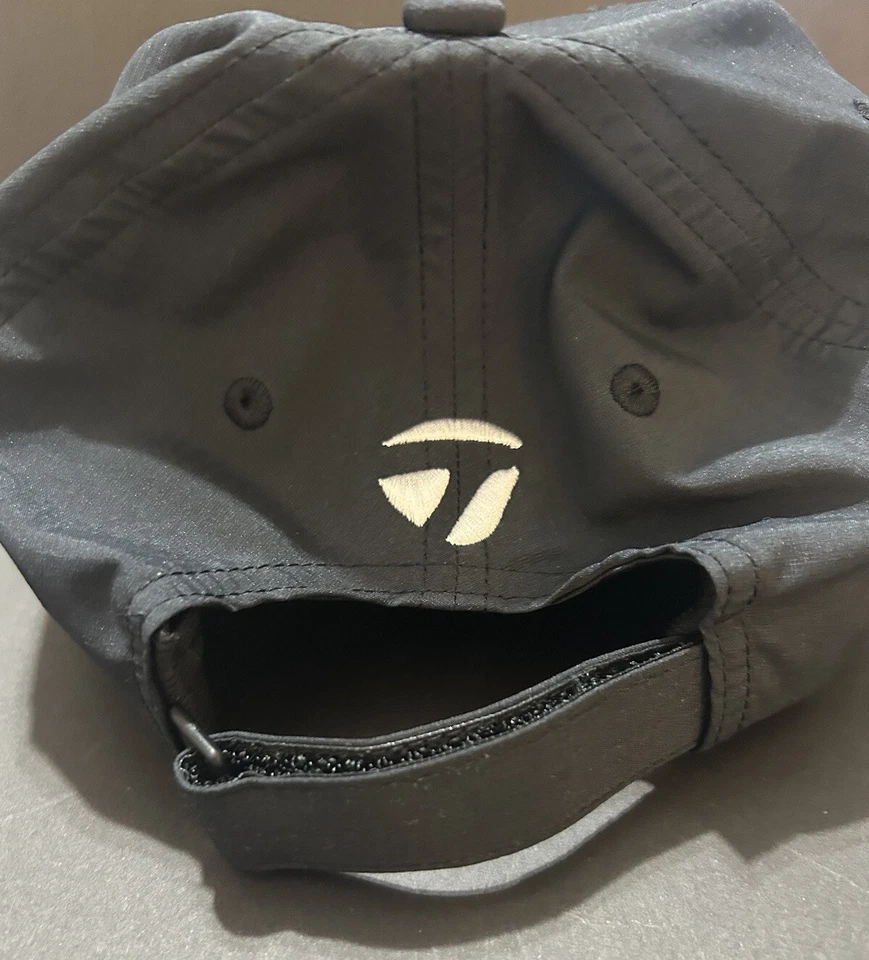 Sombrero TaylorMade para hombre OS negro bordado blanco logotipo auto sujetador marca de golf Foto 4 de 4
