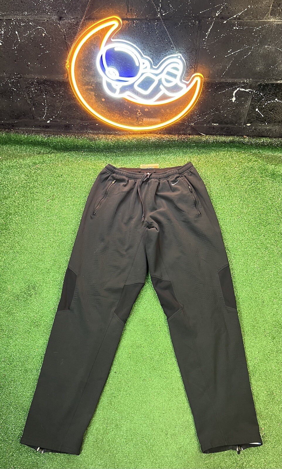 Pantalones deportivos Nike Sphere Pro para hombre medianos negros para correr fitness polar