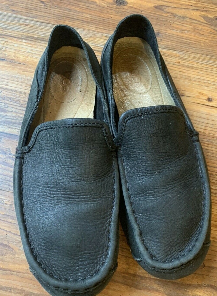 UGG Australia Henrick Perforated Black Driving Mocassin  display picture 2