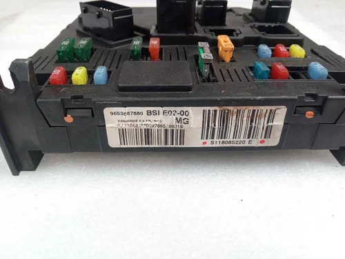 S118085220E Caja Reles/Fusibles para CITROEN XSARA PICASSO 1999 525188 - Imagen 4 de 10