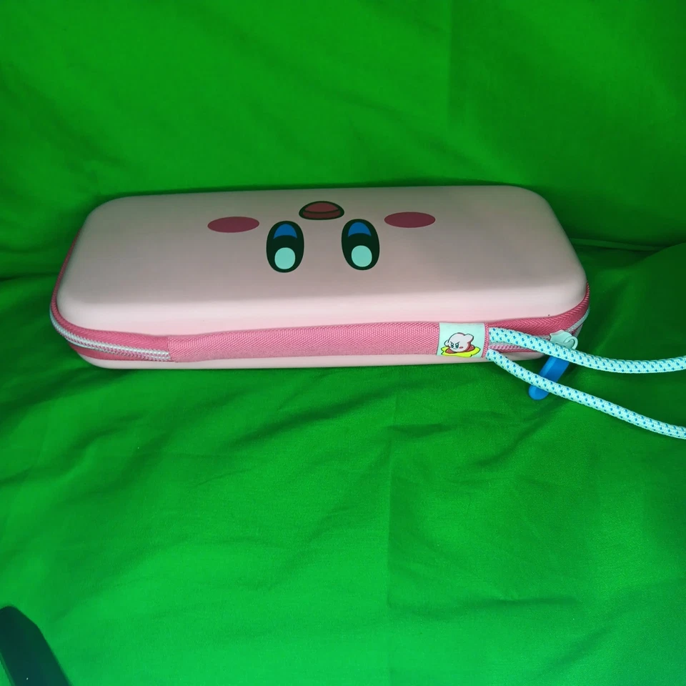 Estuche delgado PowerA Kirby Nintendo Switch Travel Pro rosa/azul Foto 4 de 4
