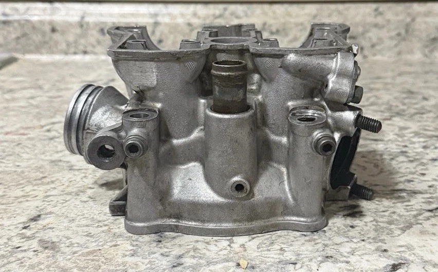 2005 2006 2007 RMZ450 气缸盖 — 第 3/4 张图片