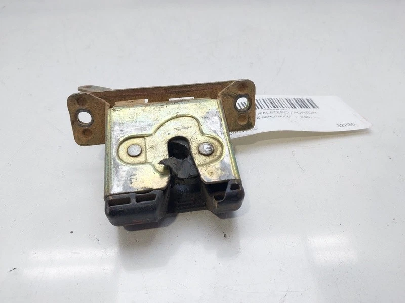 90457255 cerradura maletero portón para OPEL VECTRA B FASTBACK 2.0 8270921 - Imagen 3 de 4