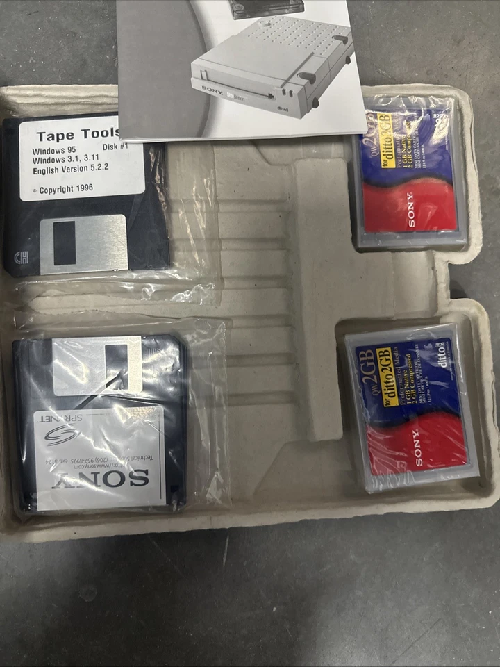 Sony StorStation 2GB Ext. Parallel Port Mini Cartridge Tape Backup System - Image 4 of 4