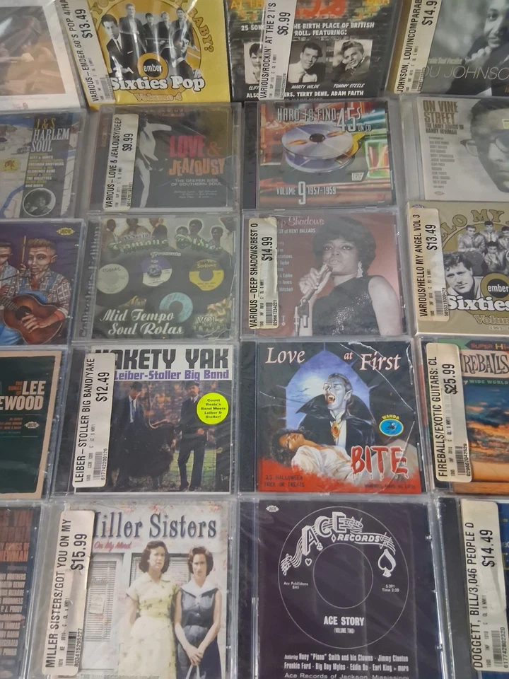 Lot of 23 🎵🎶 music CDs vintage to modern all random 🏆All NEW $80 Free Ship Foto 4 de 4