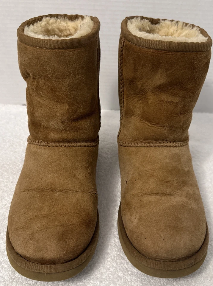 Botas Sherpa UGG Clásicas Cortas Camel Gamuza Talla 5 5825 Foto 2 de 4