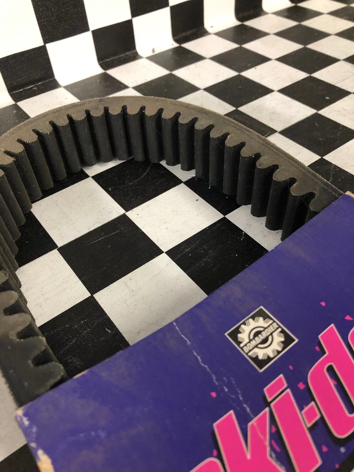 97-07 Ski-Doo Skandic Super Wide LT SUV SWT 440 F 600 OEM Correa de transmisión para moto de nieve Foto 3 de 3