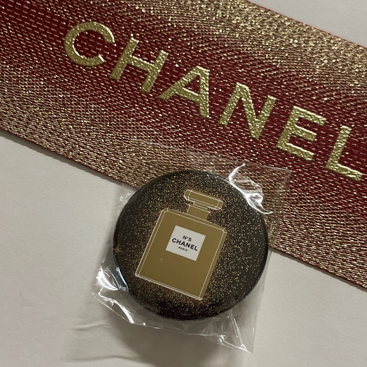 Chanel vip shop brooch