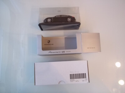 Porsche Panamera 4S Executive * 1:43 * Minichamps * WAP 020 450 OE * Neu & OVP