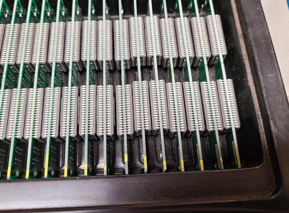 New KINGSTON KTC-PENT/8 8MB 72 PIN Low Profile FPM SIMM Memory Module - Image 2 of 2