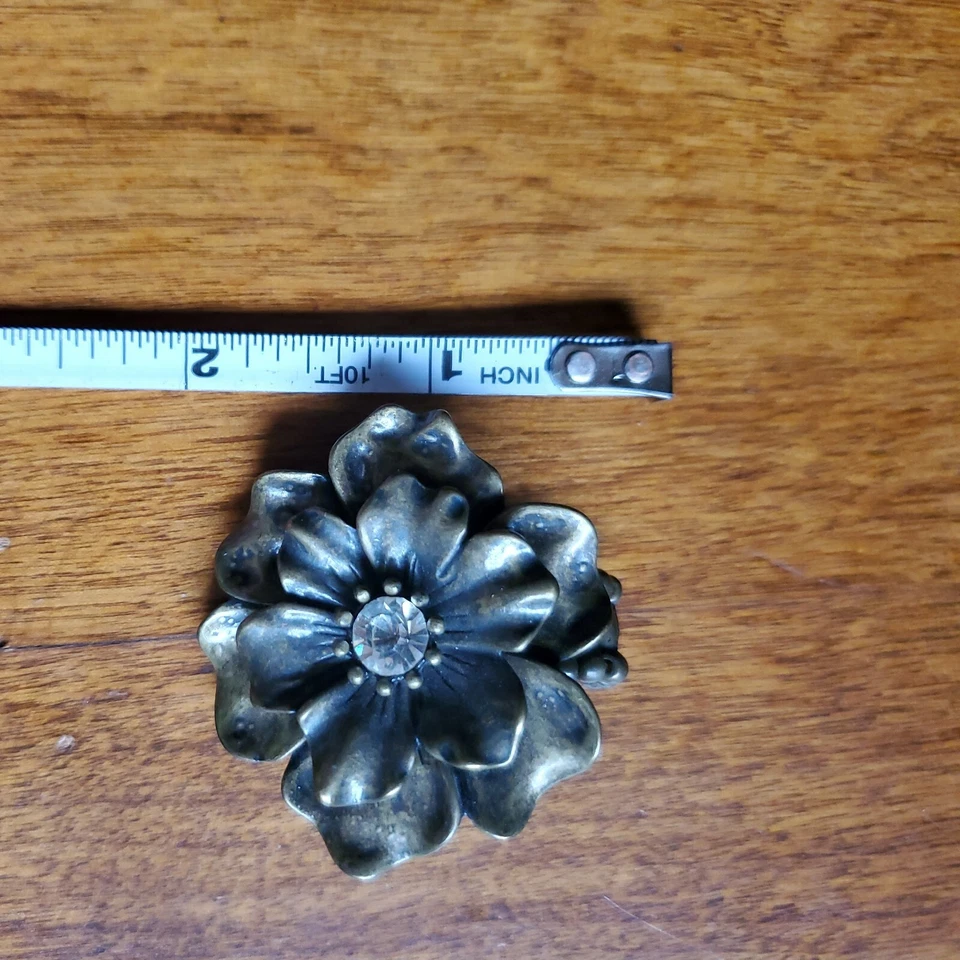 Anillo elástico vintage con diamantes de imitación de flores talla 8 color bronce Foto 3 de 4