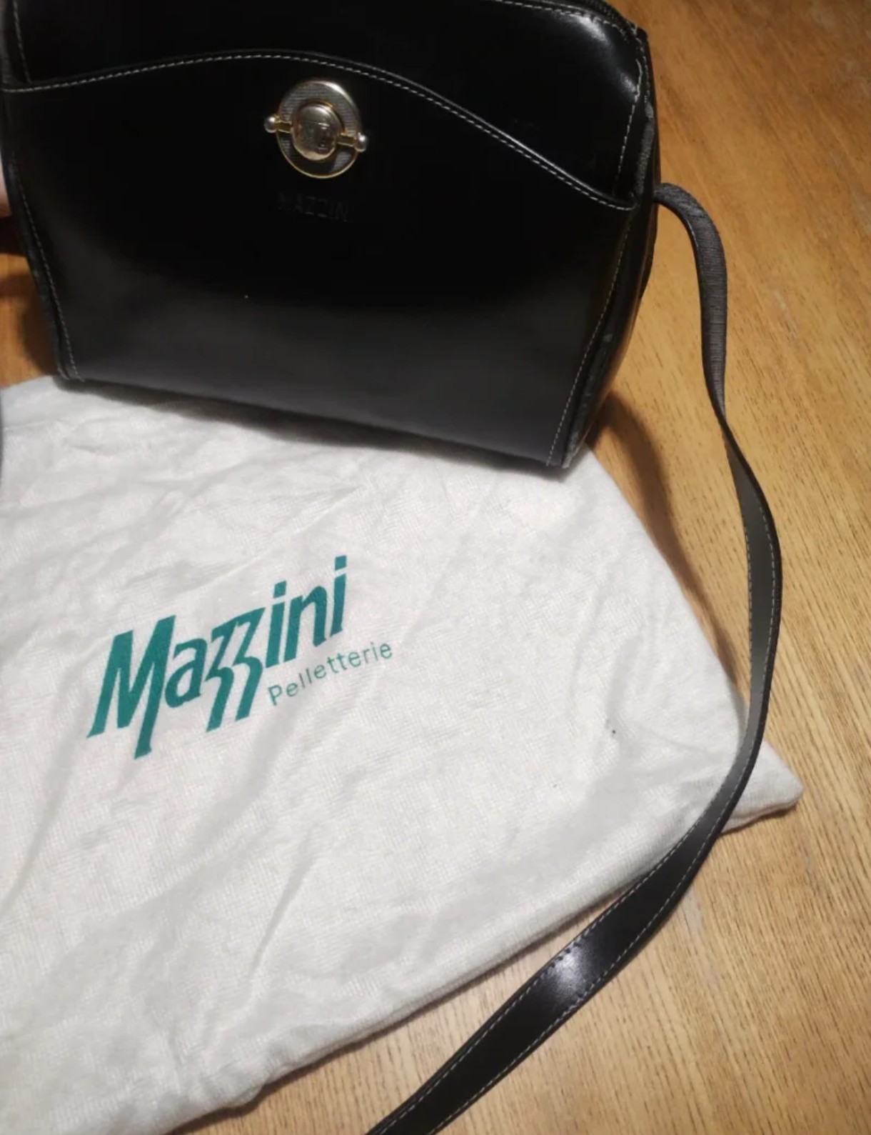 Borsa Mazzini Donna in Pelle Nera a Tracolla Vintage con Sacca Antipolvere