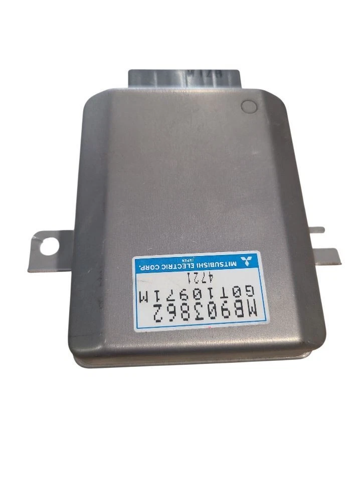 Chasis ECM Control de crucero Panel de patada derecha Se adapta a 92-99 3000GT 646047 Foto 3 de 4