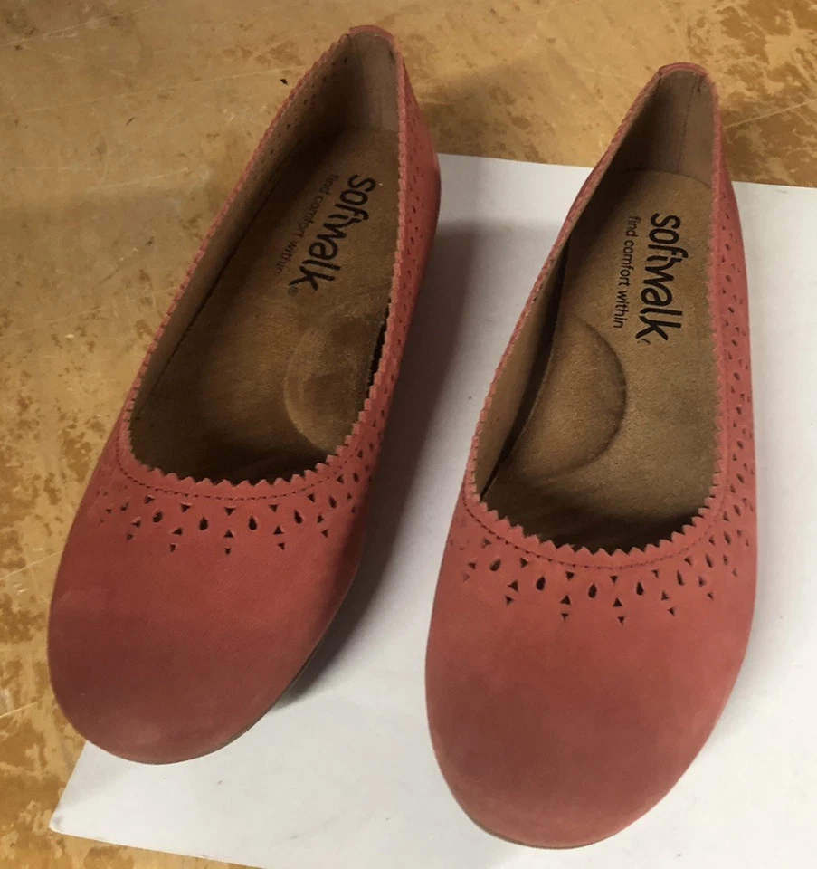SoftWalk Rust 红色磨砂皮革 Selma 芭蕾平底鞋女式 6.5 W 一脚蹬 二手状况完好 — 第 3/4 张图片