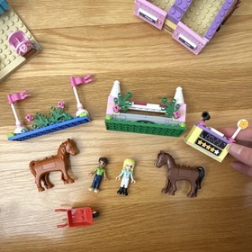 LEGO Friends Heartlake Horse Show 41057 (Complete Set! - Includes Horses)